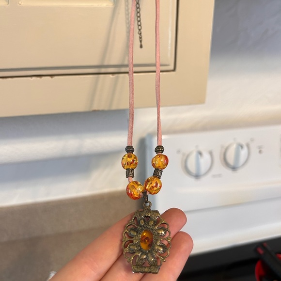 🔥☀️‼️Handmade Antique Necklace - Picture 3 of 3